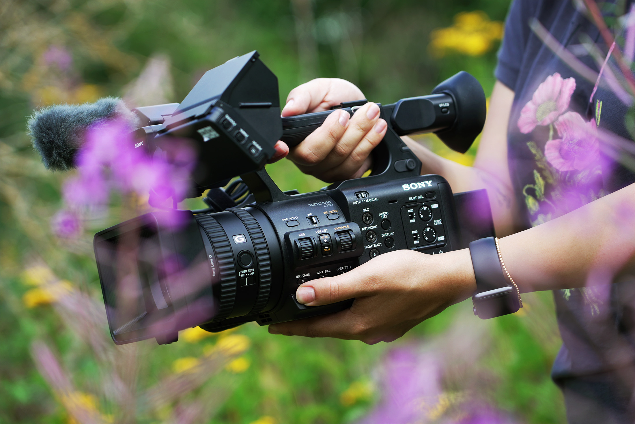 Camera service photo: Sony z200 camcorder niki